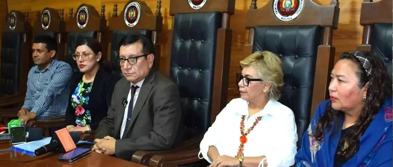 Magistrados prorrogados fueron cesados, tienen orden de aprehensión y están con denuncia en la Fiscalía