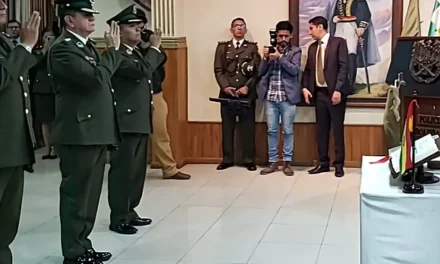 Gobierno posesiona a nuevos directores de la Policía Boliviana