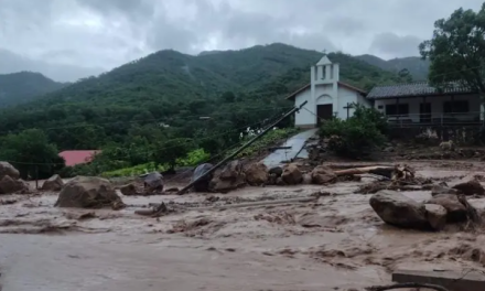 Samaipata: Ministro de Defensa reconoce que acciones son insuficientes, pero anuncia la habilitación de una carretera