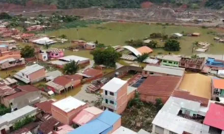 Suman 600 familias afectadas en Tipuani y la inundación se agrava por escasez de diésel