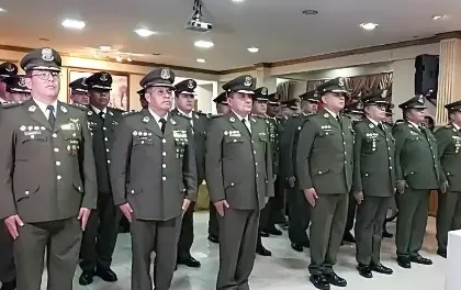 Posesionan a los nuevos comandantes departamentales y directores de la Policía 