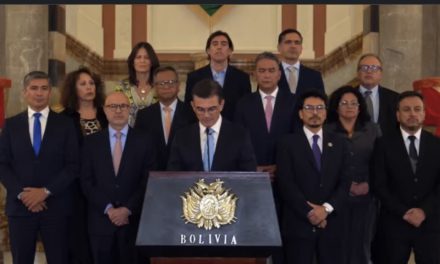 Gobierno de Rodrigo Paz anuncia nuevos precios para los hidrocarburos, entre ellos gasolina y diésel 