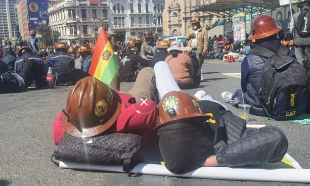 Jaime Cuéllar: «Acuerdo con el sector cooperativista minero debilita al Estado y lo pone en riesgo»