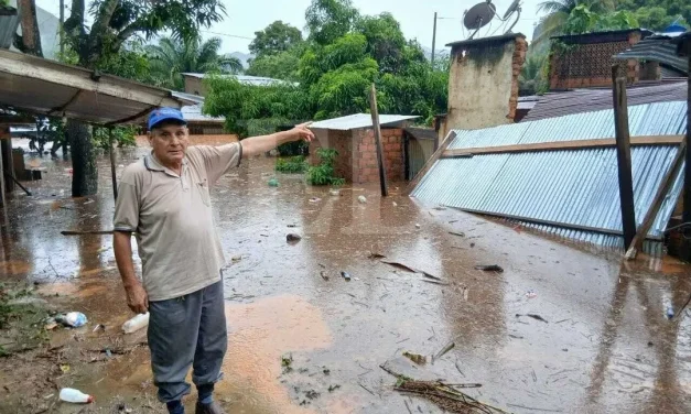 Tipuani, bajo el agua en Nochebuena y Navidad por un nuevo desborde