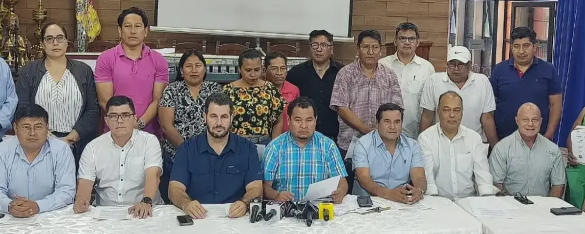 Comité multisectorial espera a Rodrigo Paz en Oruro; toma fuerza la idea de eliminar la subvención de los carburantes