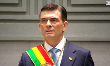 Paz anuncia “arancel cero” para “celulares, computadoras” y tecnología que no se produce en Bolivia