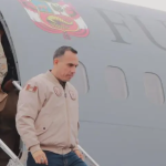 En medio de tensión en frontera con Chile, el presidente de Perú afirma que ninguna persona sin documentos es bienvenida