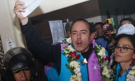 César Dockweiler logra inscribir la alianza Innovación Humana para buscar la Alcaldía de La Paz