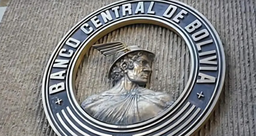 Tras las denuncias de daño económico, el Gobierno prohíbe al BCB otorgar créditos a las empresas públicas