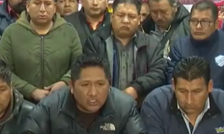 Tras la eliminación de la subvención, choferes del Transporte Libre de La Paz suben el pasaje de Bs 2,40 a Bs 5