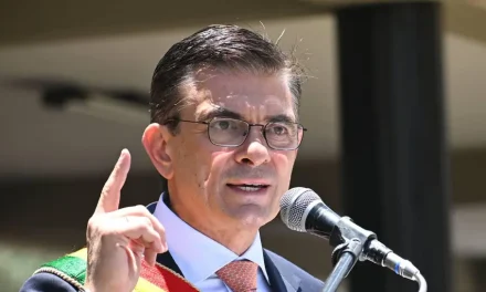 Paz ratifica el decreto 5503, descarta su modificación y se abre al diálogo