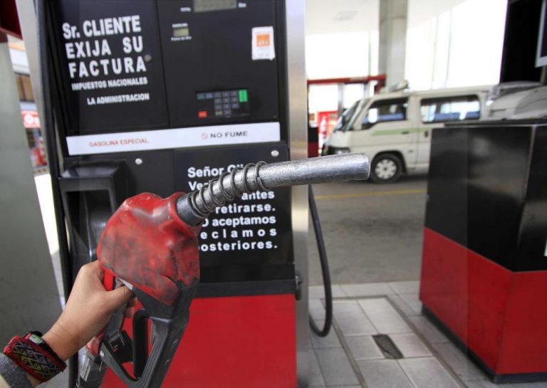 Surtidores advierten riesgos en la provisión de combustible y buscan diálogo con el Gobierno