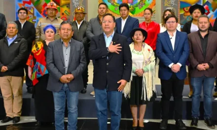 Senado aprobó resolución que exige que se cumpla ley que ordena permanencia en Bolivia de exautoridades