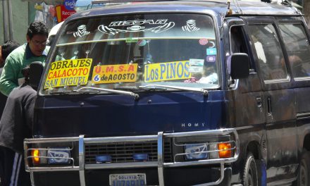 Choferes de La Paz determinan 44 puntos de bloqueo para este viernes y exigen la abrogación del D.S. 5503