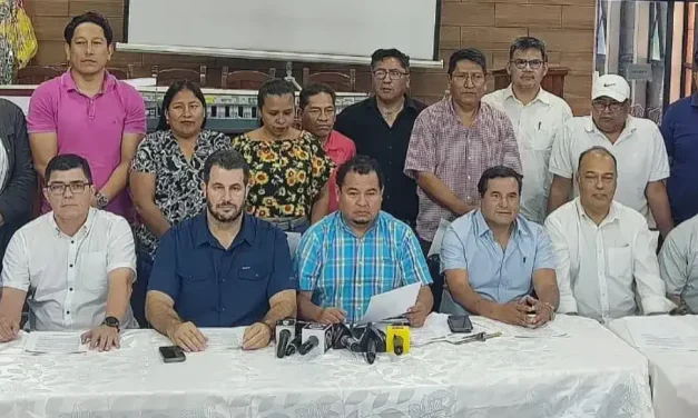 Comité multisectorial espera a Rodrigo Paz en Oruro; toma fuerza la idea de eliminar la subvención de los carburantes