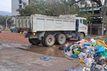 Cotapachi: Tras firma de acuerdo entre pobladores y autoridades, se retoma el recojo de basura en Colcapirhua