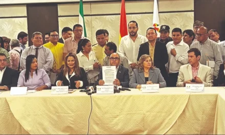 Frentes firman un acuerdo para evitar la guerra sucia y respetar los resultados en las urnas