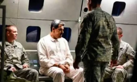 Maduro comparece ante la Justicia en EEUU; venezolanos aguardan con incertidumbre su futuro