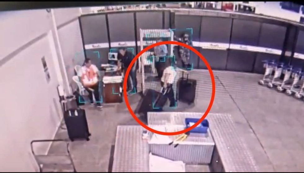 Informe señala que maletas ingresadas por la exdiputada Laura Rojas contenían $us 100 millones