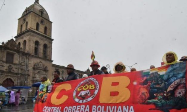 La COB ratifica bloqueos en carreteras y convoca al cierre de calles para este viernes