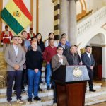 Gobierno publica el Decreto Supremo 5516 que mantiene la eliminación del subsidio a los combustibles 