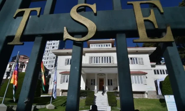 Cae el juez que puso en riesgo los comicios por intentar salvar a ADN