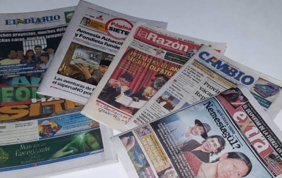 Los periodiquitos que sobrevivieron a 20 años de asfixia irrumpen en la Alasita 