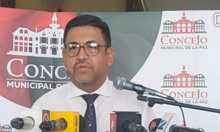 Concejo Municipal ordena el fin inmediato de los parqueos tarifados en La Paz