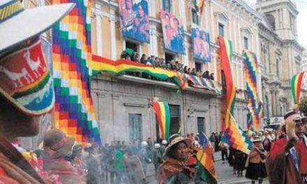 Lo plurinacional, entre lo simbólico y el uso político