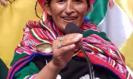 Lidia Patty acude a la Felcc para otorgar garantías y apunta a defenderse en libertad 