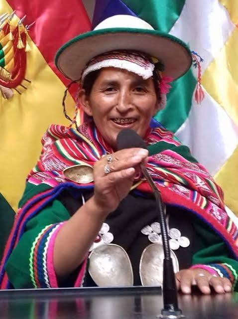 Lidia Patty acude a la Felcc para otorgar garantías y apunta a defenderse en libertad 