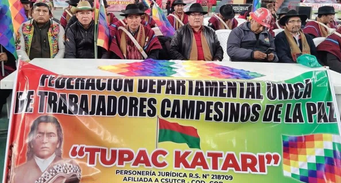 Federación Túpac Katari prohíbe a candidatos usar el poncho y el chicote para sus campañas