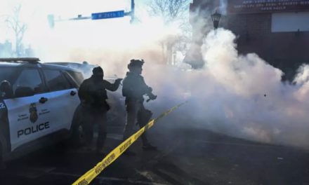 Agentes federales matan a un enfermero en EEUU y ya es la segunda víctima en redadas migratorias