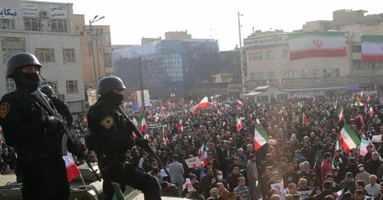 Masacre sin precedentes en Irán deja al menos 30.000 muertos en solo dos días