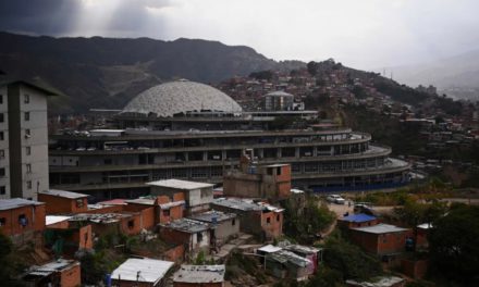 Venezuela anuncia cierre de El Helicoide y propone amnistía general para presos políticos