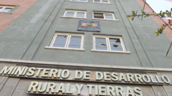 Tres ministerios pasan los Bs 100 millones en deudas