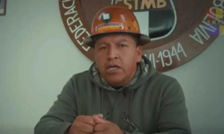 La Policía ejecuta operativo en el hotel de la COB para “secuestrar explosivos”; Argollo está en el lugar