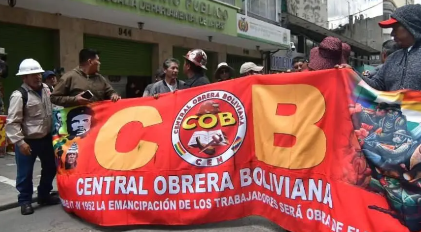 Gobierno instala mesas técnicas sobre el DS 5503; la COB no dialoga, vuelve a marchar en La Paz y mantiene orden de bloqueo