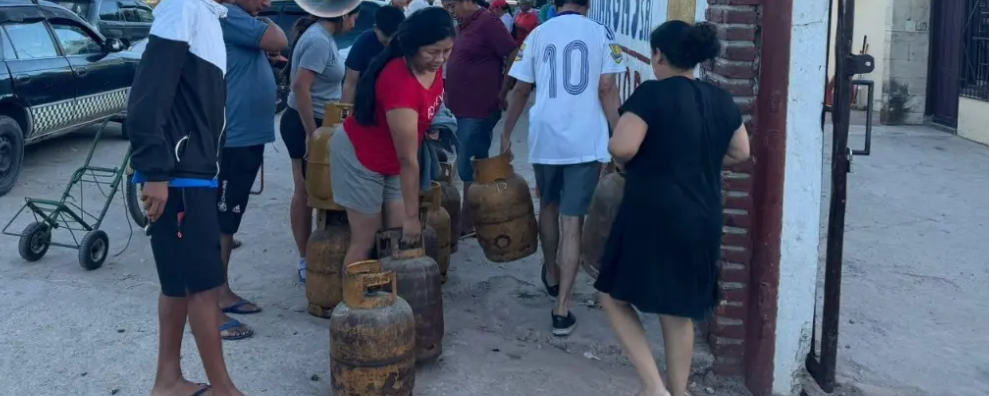 Viceministra sobre garrafas: De forma temporal se pide cédula de identidad y solo se puede comprar una