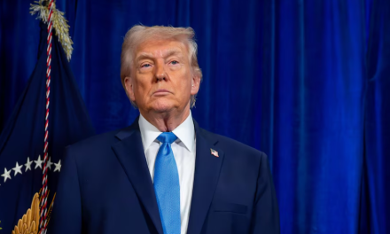 Donald Trump: «Vamos a empezar ahora a atacar por tierra a los cárteles, están controlando México»