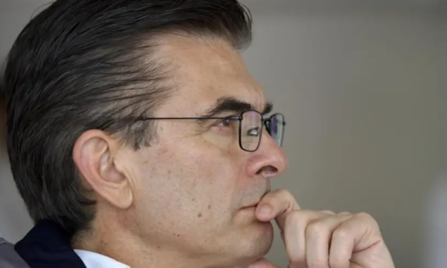 Gobierno confirma que Rodrigo Paz canceló su viaje al Foro Económico Mundial en Suiza 