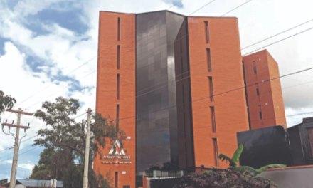 Obra con sobreprecio revela red de corrupción familiar en la Aduana