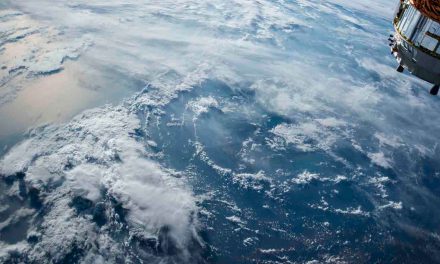 ATT revela que ya ha recibido una solicitud para operar el servicio de internet por satélite