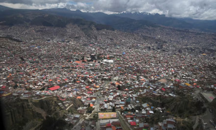 EEUU presiona a Bolivia para expulsar a presuntos espías iraníes, según Reuters