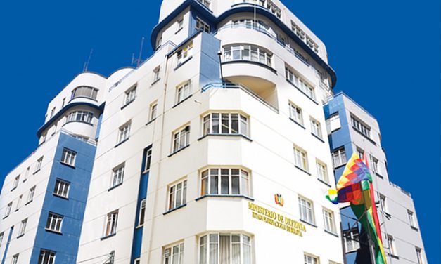 Gobierno desmiente a Evo por el estado de sitio y le reprocha callar el aumento de coca en el Chapare