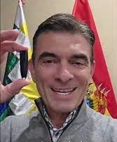 Paz inaugura el gobierno a distancia con un decreto que lleva la firma digital