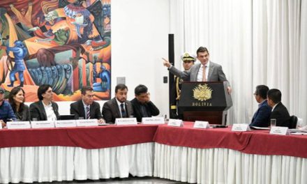 Paz cancela su viaje al Foro de Davos