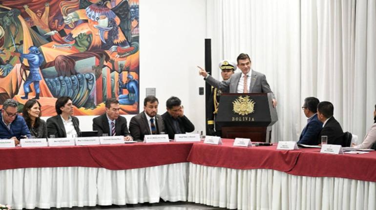 Paz cancela su viaje al Foro de Davos