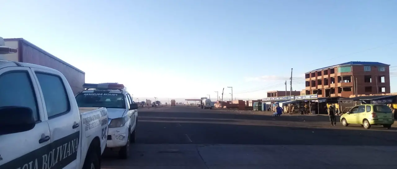 Reportan al menos cuatro puntos de bloqueo en la ruta que une Cochabamba con Oruro y La Paz