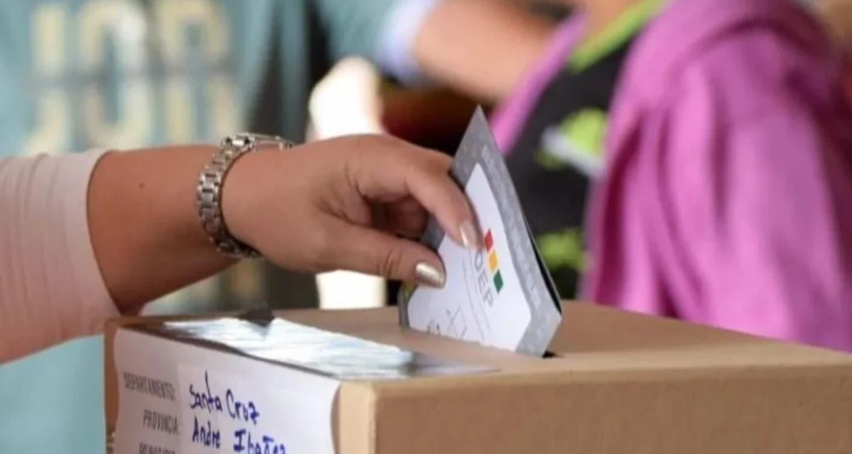 El TSE habilita a 7,4 millones de electores para los comicios de marzo